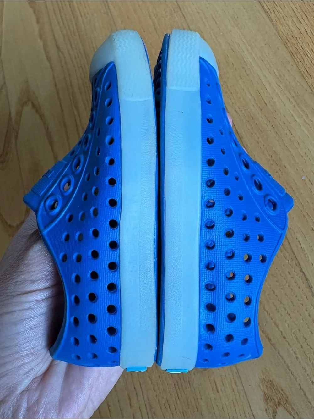Native Jefferson slip-on sneakers Little Boys Shoes Royal Blue Kids Size C4